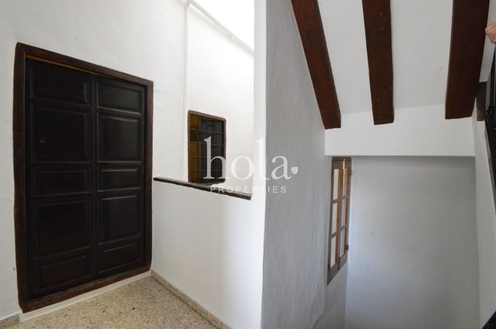 Image No.13-5 Bed Townhouse for sale