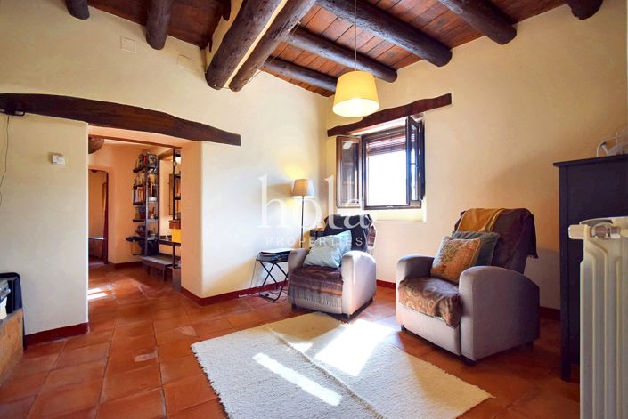 Image No.23-7 Bed Townhouse for sale