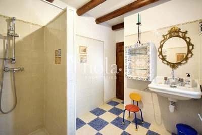 listing5635010018ae0a04992560x1920c4ec654dec5