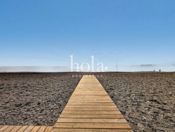 listing6392010039de688c4e2560x1920c4ec654dec5