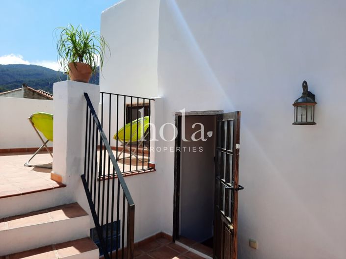 Image No.23-3 Bed Townhouse for sale