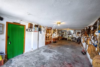 listing7139810008a8f97e162560x1920edede093cef