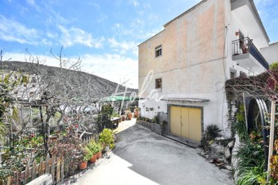 listing7139810007e282cf452560x1920edede093cef