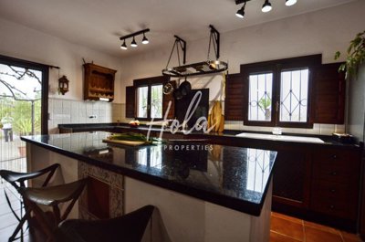 listing8064010007f50fa44b2560x1920edede093cef