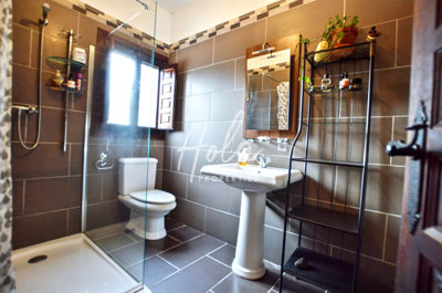 listing80640100088a55a4202560x1920edede093cef