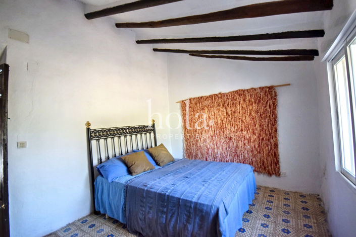 Image No.11-3 Bed Country House for sale