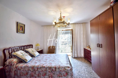 listing80243900218245d4842560x1920edede093cef