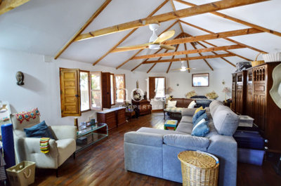 listing86484900165d4bae3a2560x1920c4ec654dec5