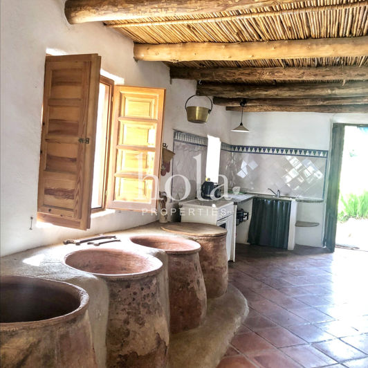 Image No.24-3 Bed Country House for sale