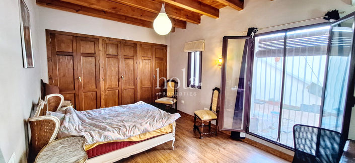 Image No.17-4 Bed Townhouse for sale