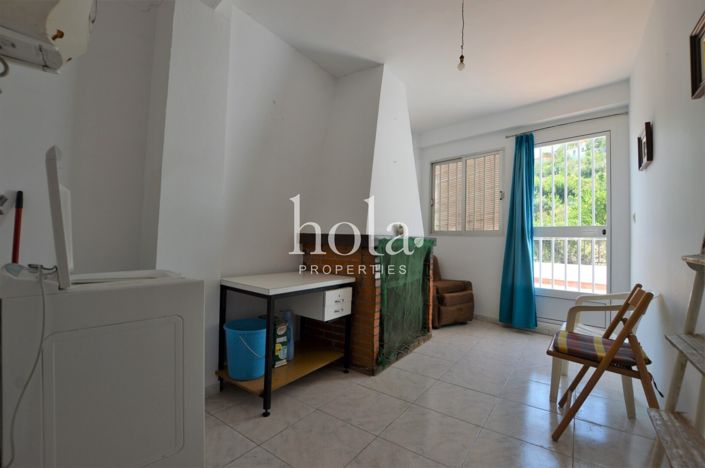 Image No.13-3 Bed Townhouse for sale