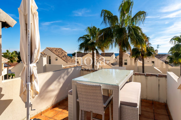 Image No.11-4 Bed Townhouse for sale