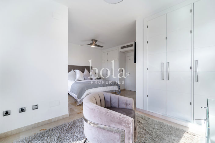 Image No.19-4 Bed Townhouse for sale