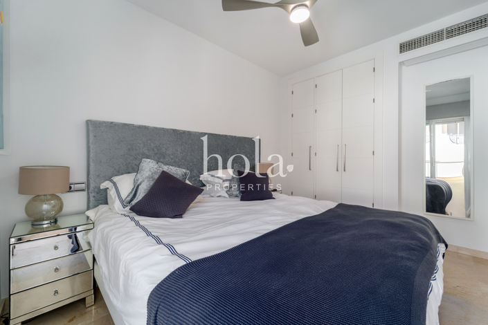 Image No.24-4 Bed Townhouse for sale