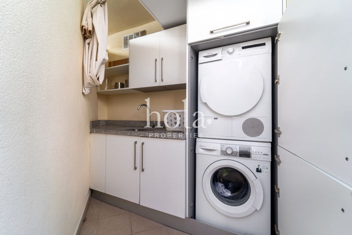 Image No.26-4 Bed Townhouse for sale