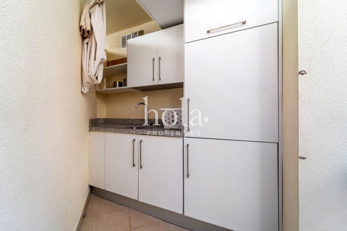 Image No.27-4 Bed Townhouse for sale