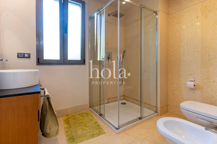 Image No.19-3 Bed Apartment for sale