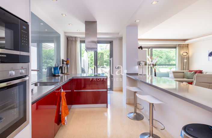 Image No.9-3 Bed Apartment for sale