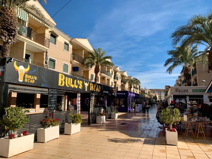 Image No.40-3 Bed Villa for sale