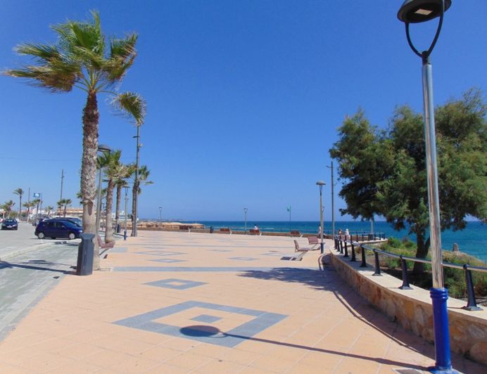 Image No.6-3 Bed Villa for sale