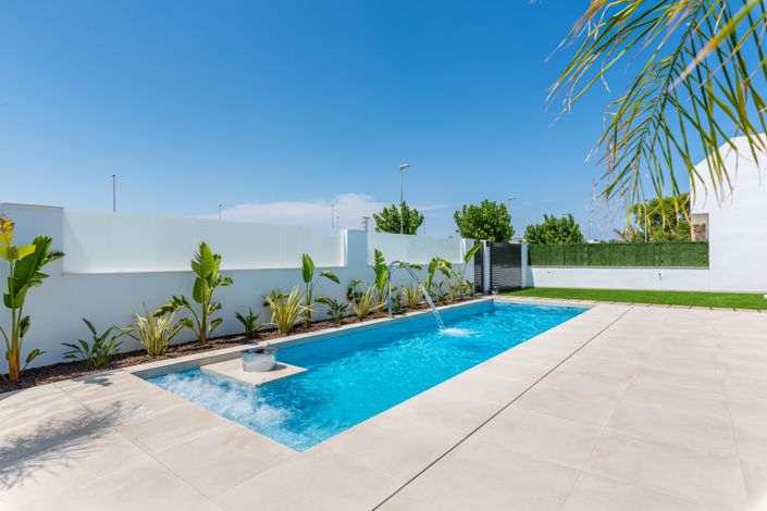 Image No.8-3 Bed Villa for sale