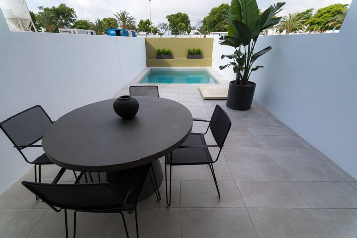 Image No.16-2 Bed Townhouse for sale