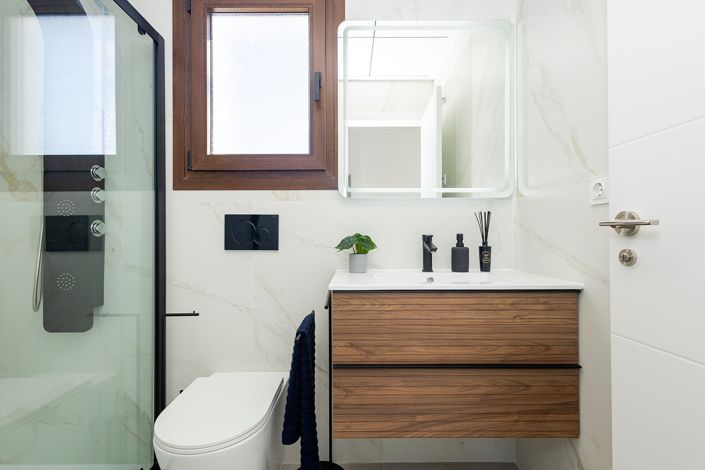 Image No.28-3 Bed Townhouse for sale