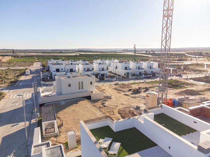 Image No.36-3 Bed Townhouse for sale