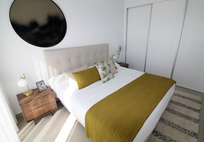 Image No.16-4 Bed Townhouse for sale