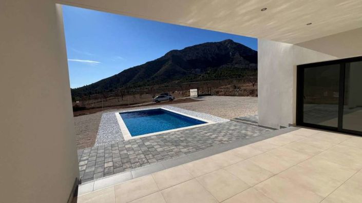 Image No.14-3 Bed Villa for sale