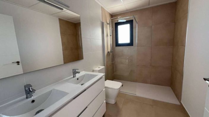 Image No.21-3 Bed Villa for sale