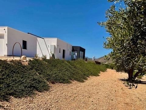 Image No.30-3 Bed Villa for sale