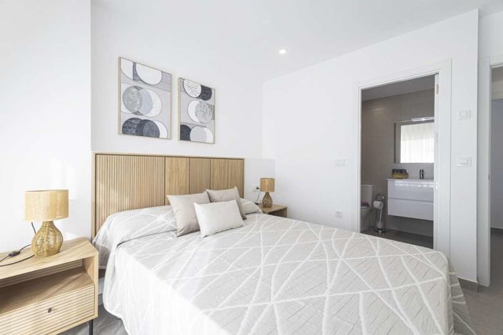 Image No.14-3 Bed Apartment for sale
