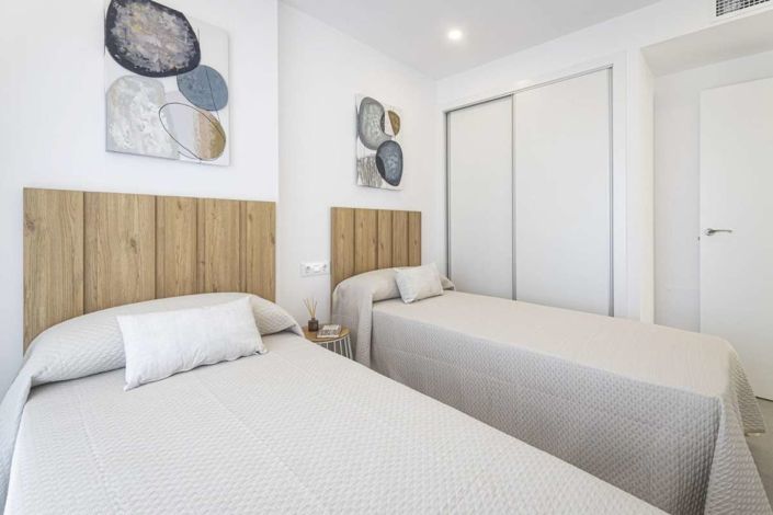 Image No.15-3 Bed Apartment for sale