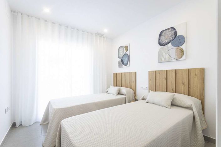 Image No.17-3 Bed Apartment for sale