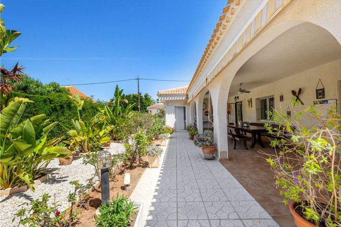 Image No.24-Villa de 6 chambres à vendre à Cabo Roig