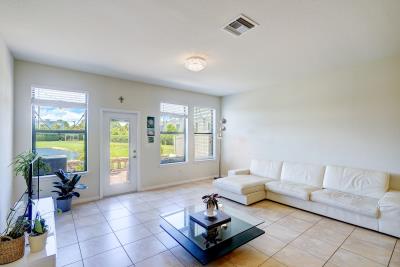 2369ByronSt-14
