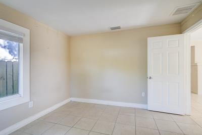 1204EasterAve-13