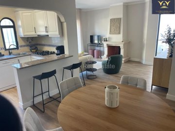 idd014a301-0000-0500-0000-000017cacad4