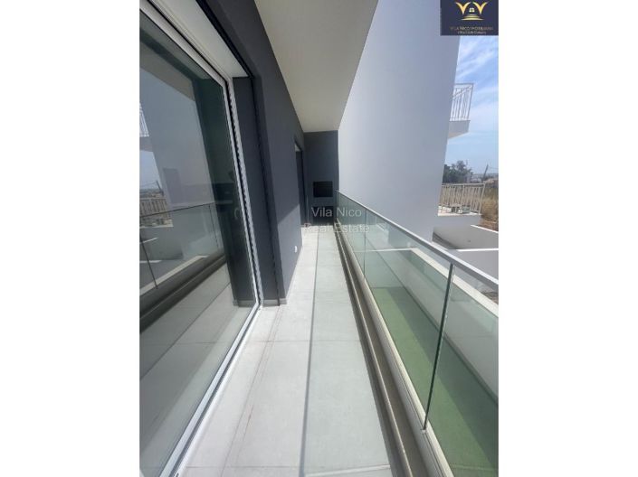 Image No.12-4 Bed House for sale