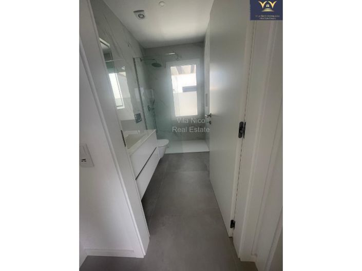 Image No.14-4 Bed House for sale