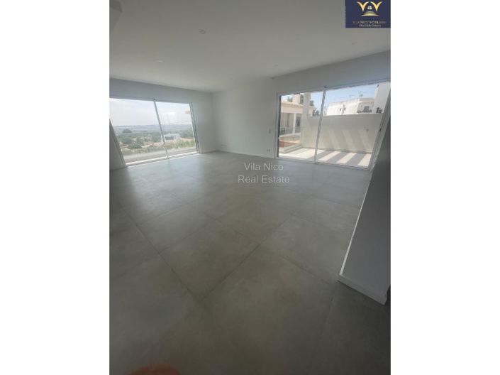 Image No.15-4 Bed House for sale