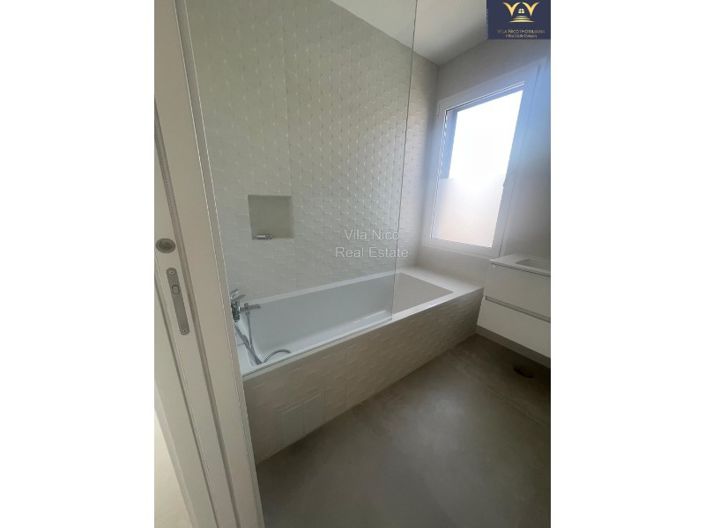 Image No.19-4 Bed House for sale