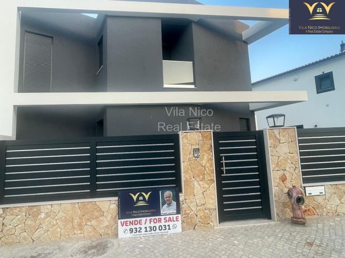 Image No.2-4 Bed House for sale