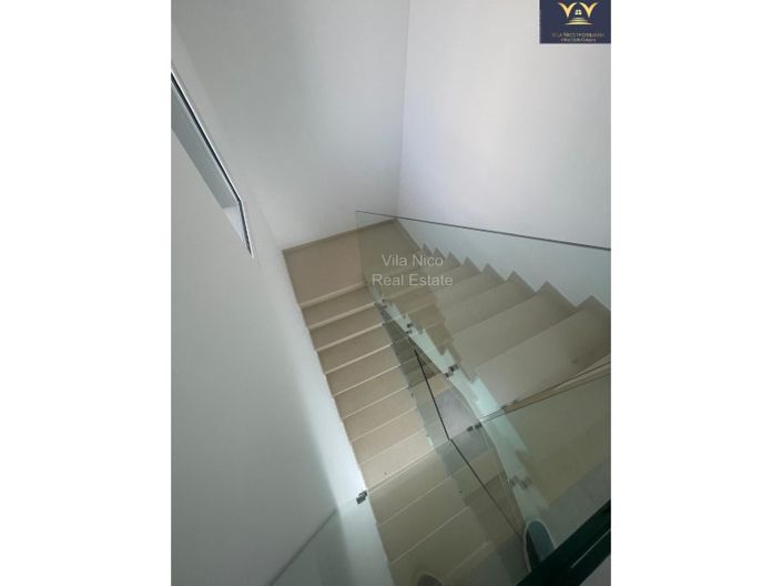 Image No.21-4 Bed House for sale