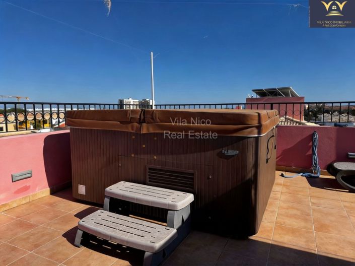 Image No.9-25 Bed House for sale