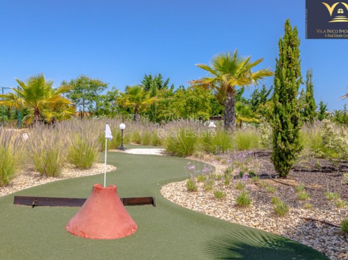 Image No.10-28 Bed Commercial for sale