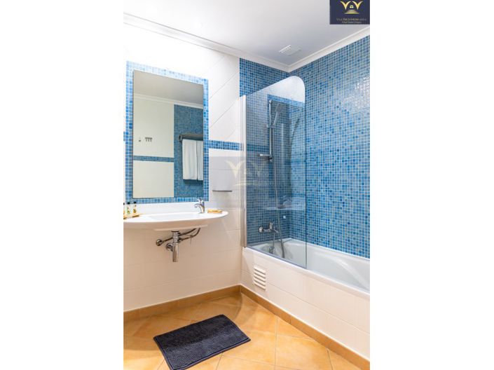 Image No.4-28 Bed Commercial for sale