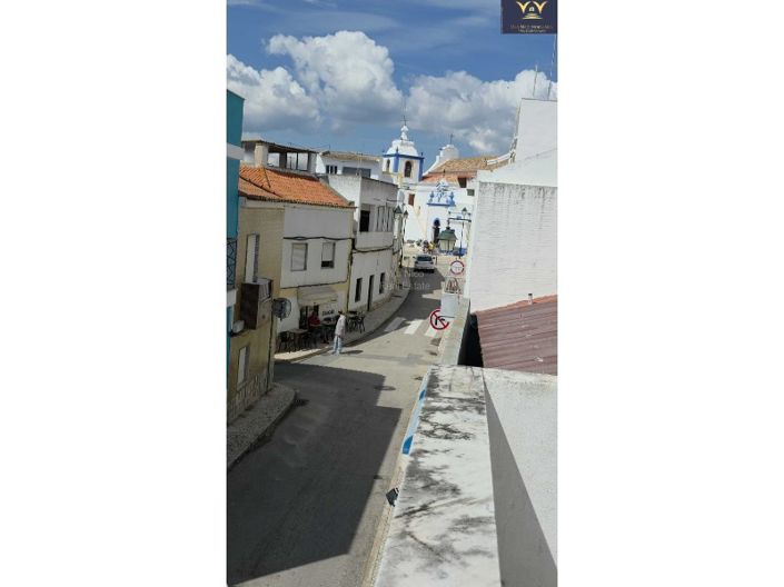 Image No.15-3 Bed House for sale