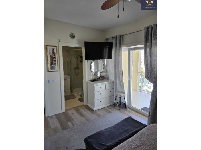 Image No.12-3 Bed Apartment for sale